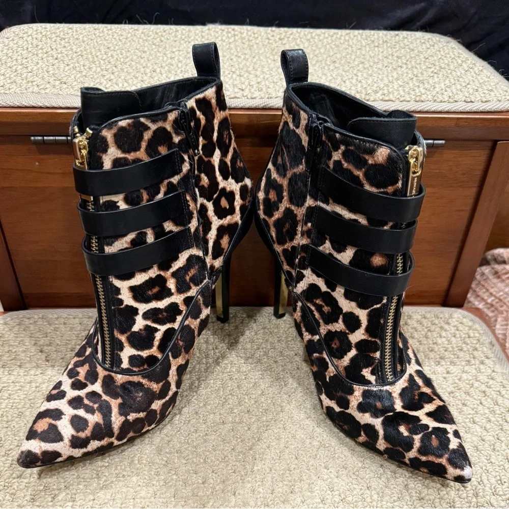 Michael Kors, like new, size 8, leopard ankle booties